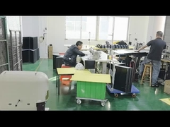 2개의 USB 포트와 USB QC 3.0 출력 5V/3A 9V/2A 12V/1.5A 11A