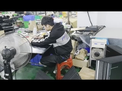 접힌 크기 56.5*60.2*40 mm 2개의 패널이 있는 휴대용 태양 에너지 충전 가방